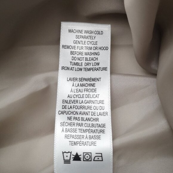 Ricki's Ladies Size Small Zipper & Snap Closure Winter Puffy Coat with Hood - Picture 10 of 15